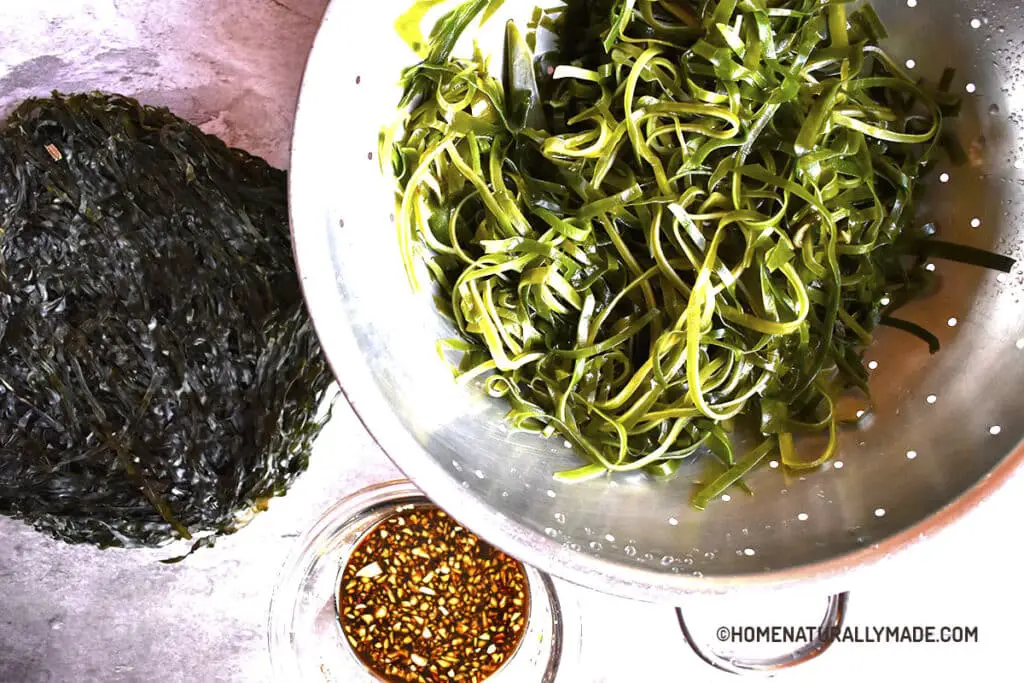 Freshly blanched and drained kelp slices