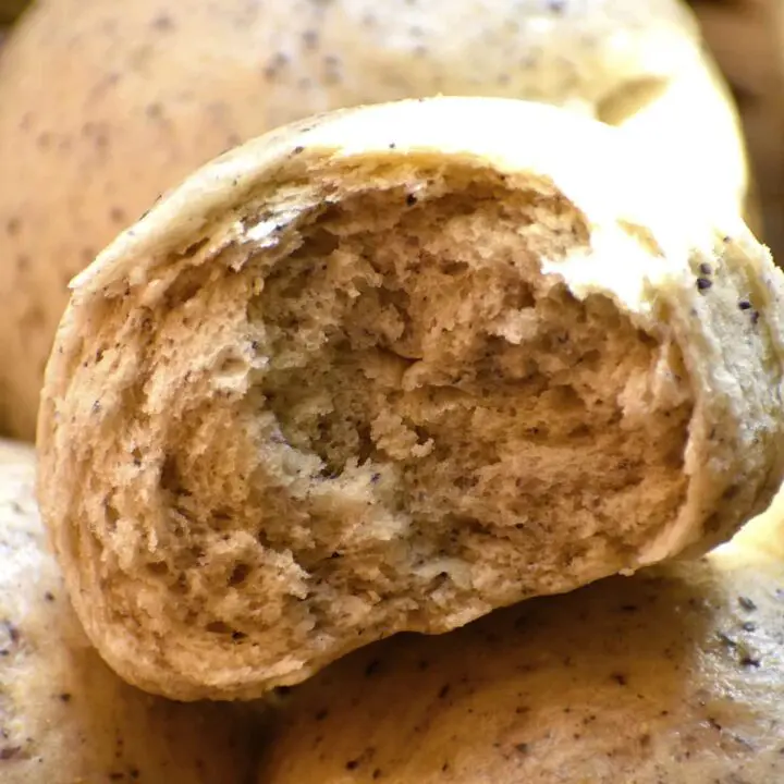 Blue Corn Steamed Buns {Mantou}