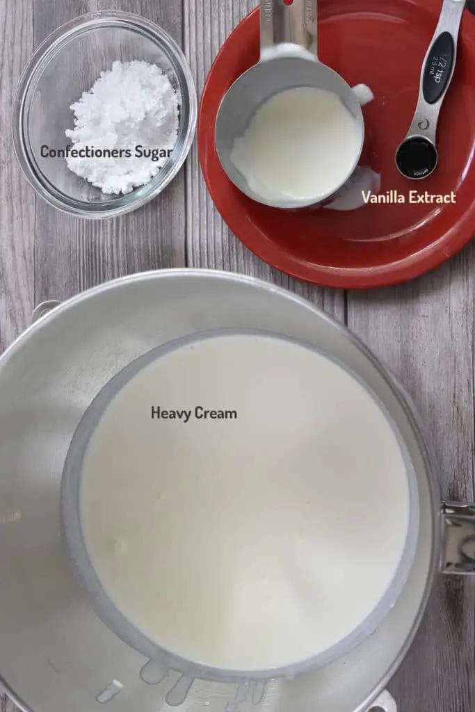 Homemade Whipped Cream {From Scratch Treat} HomeNaturallyMade