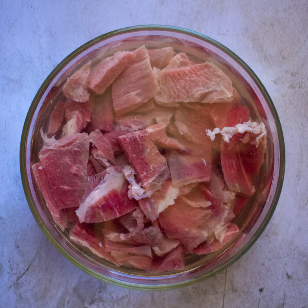 beef slices soaked in water