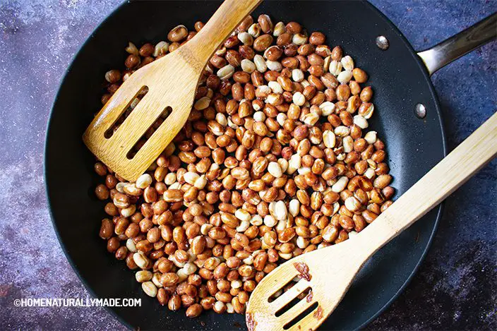 Chinese style pan fried peanuts