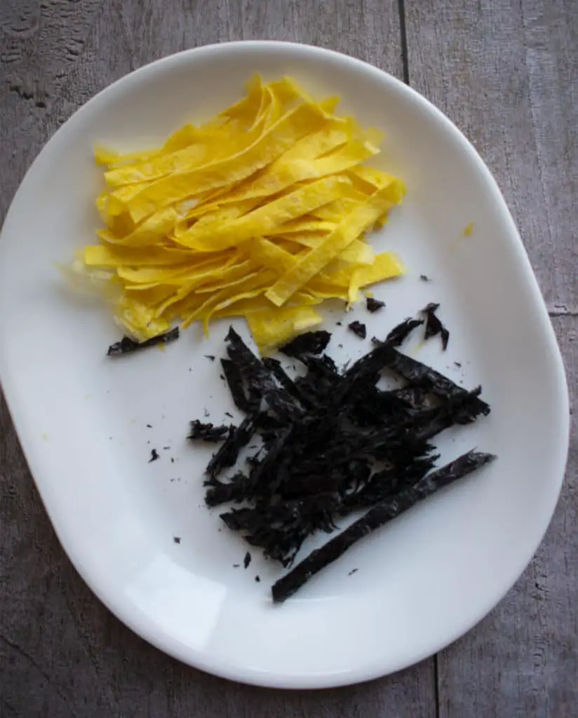 egg crepe and seaweed julienne