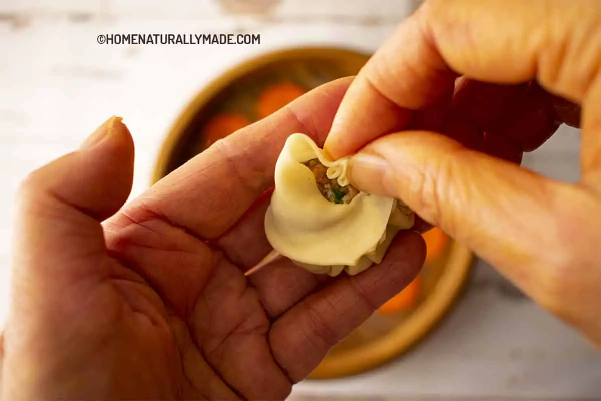 how to wrap shanghai soup dumplings step 4_c