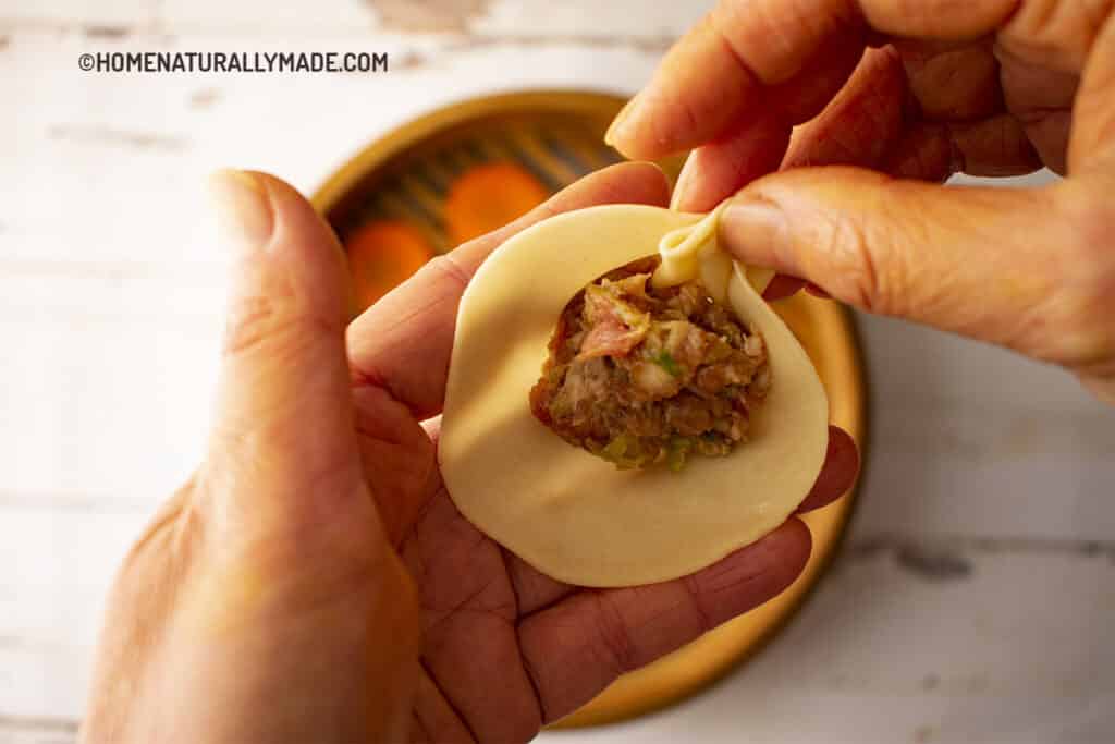how to wrap shanghai soup dumplings step 3_b
