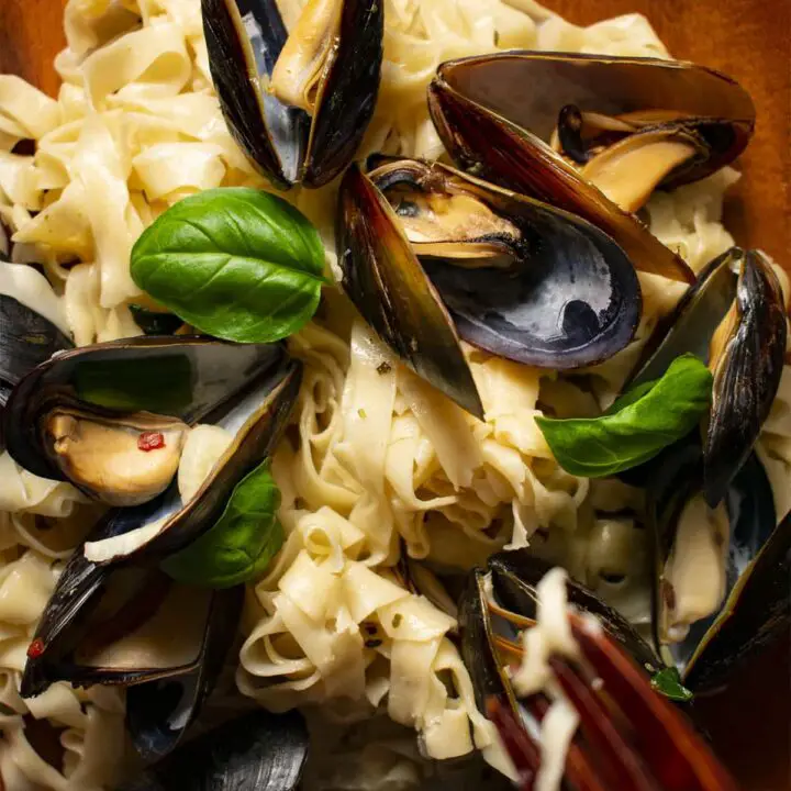 Pasta with Mussels recipe by HomeNaturallyMade.com