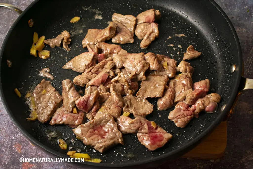 Sear Marinated Beef in Hard Anodized Fry Pan