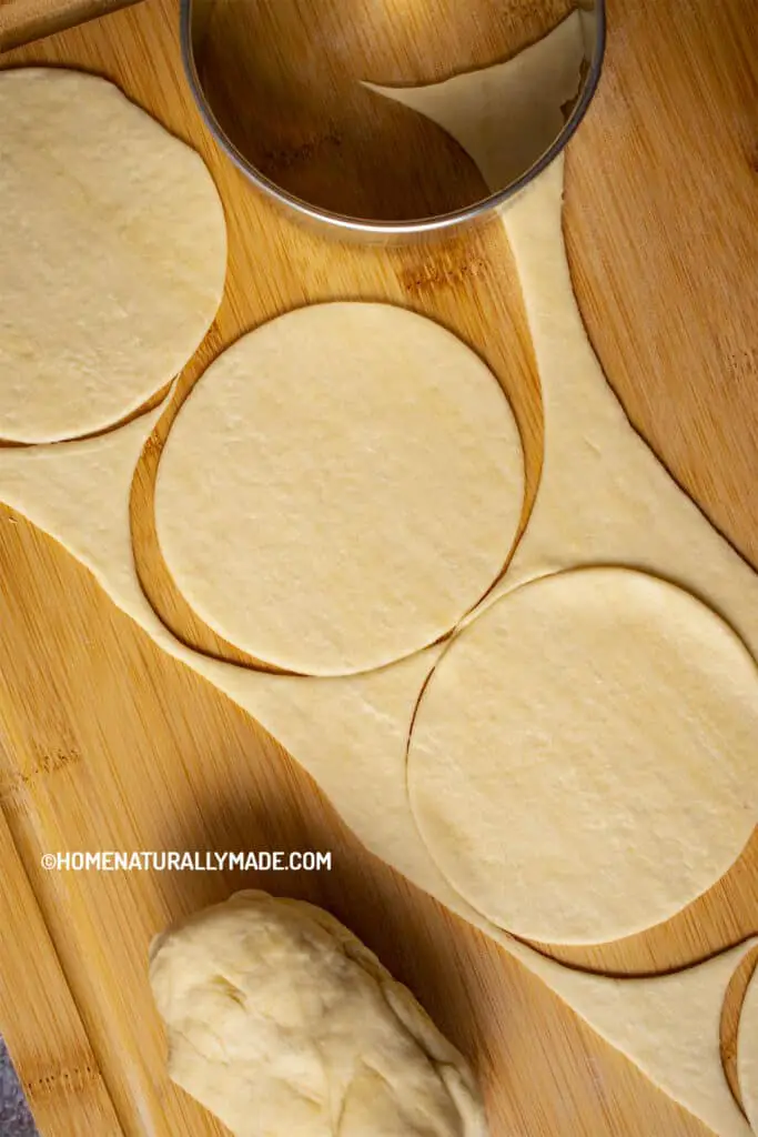 Cookie cutter to cut dough sheet into Sheng Jian Wrapper