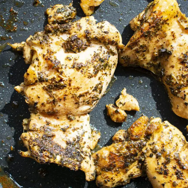 Basil Chicken with Black Pepper {featuring homemade Basil Chicken dry rub}