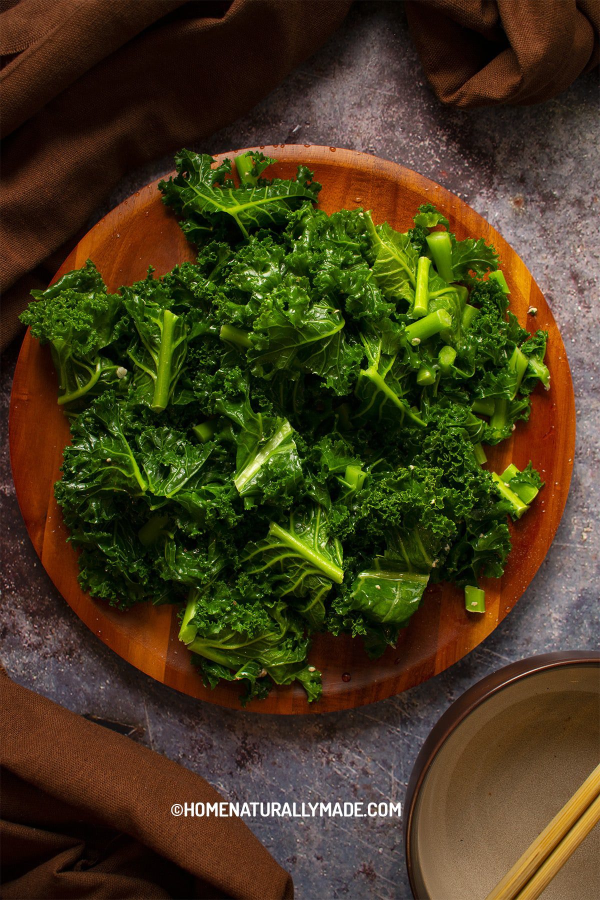 Kale with Sesame Oil {Easy Tasty Healthy Way} HomeNaturallyMade