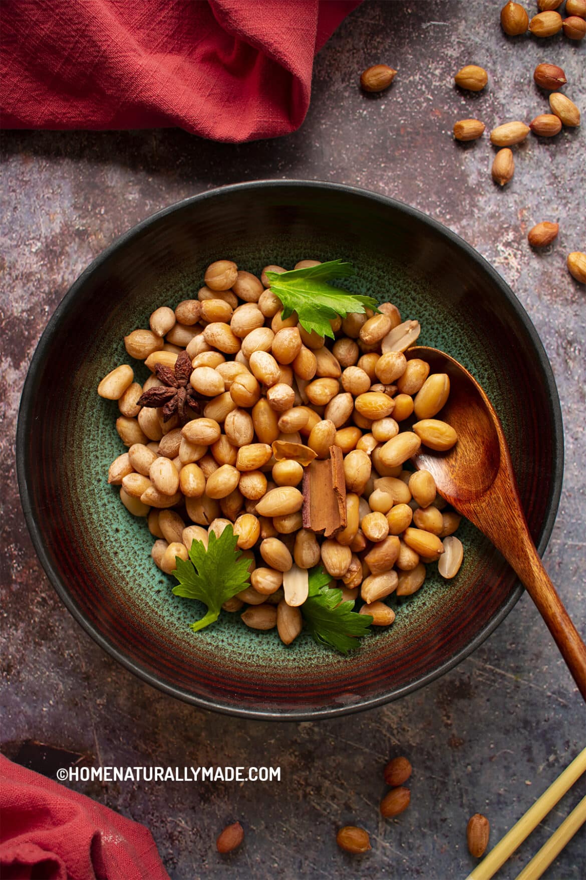 Boiled Peanuts with Spices {Huai Yang Style 煮花生}