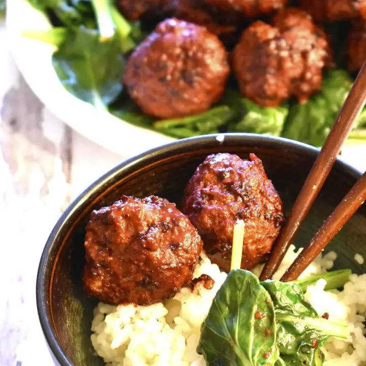 Red Braised Lion's Head {Pork Meatballs 红烧狮子头}