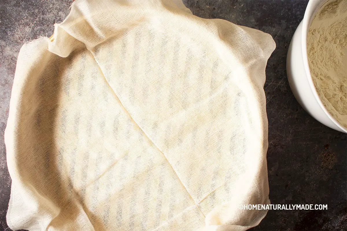 layer bamboo steamer with double layered cheesecloth