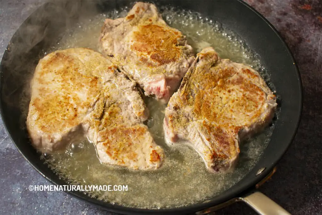 Braise Greek Pork Chops in the Fry Pan