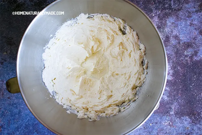 Homemade Whipped Cream for Swiss Roll Filling