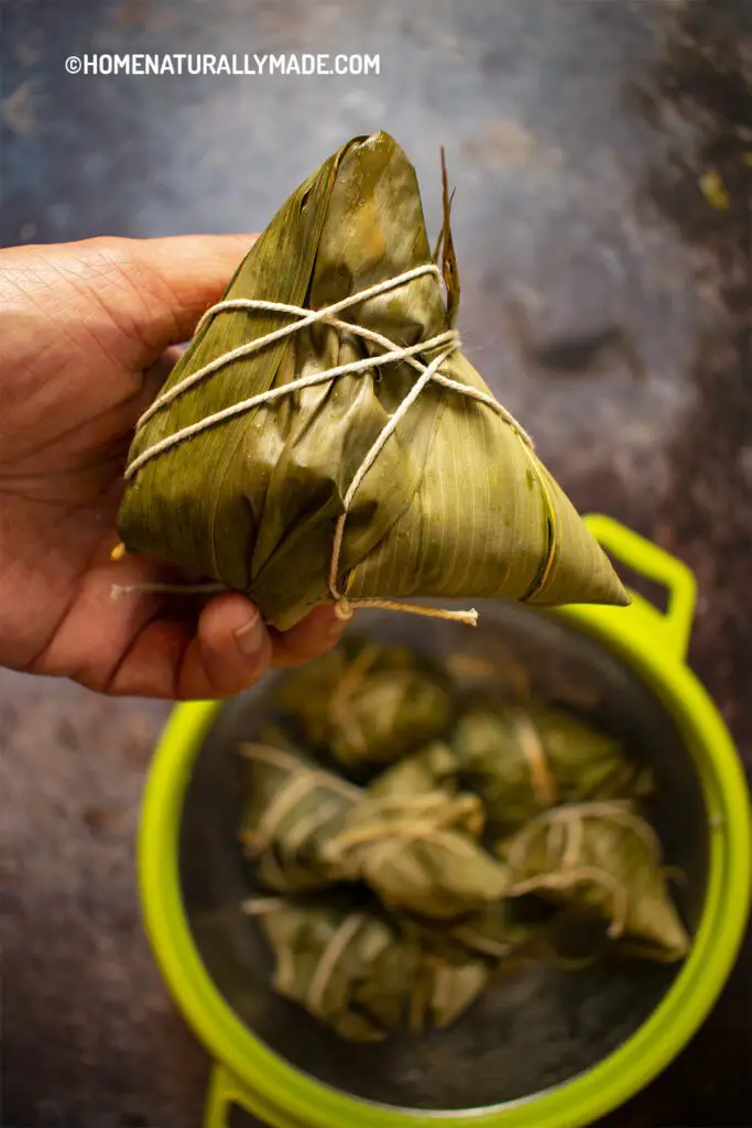 how to wrap zongzi {sticky rice dumplings}