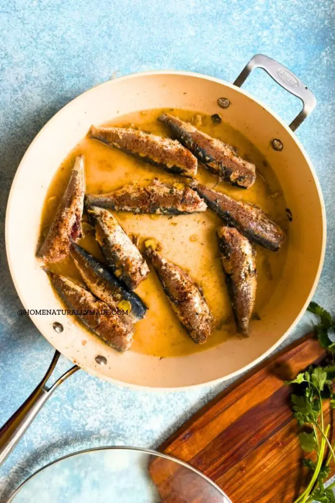 braising sardines in the pan