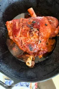 red braised lamb leg {Hong Men Yang Tui}