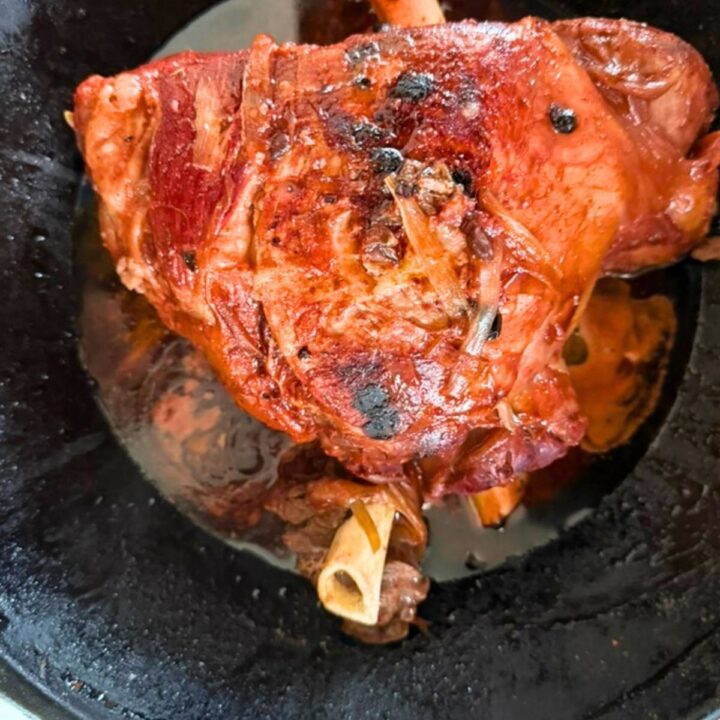 red braised lamb leg {Hong Men Yang Tui}